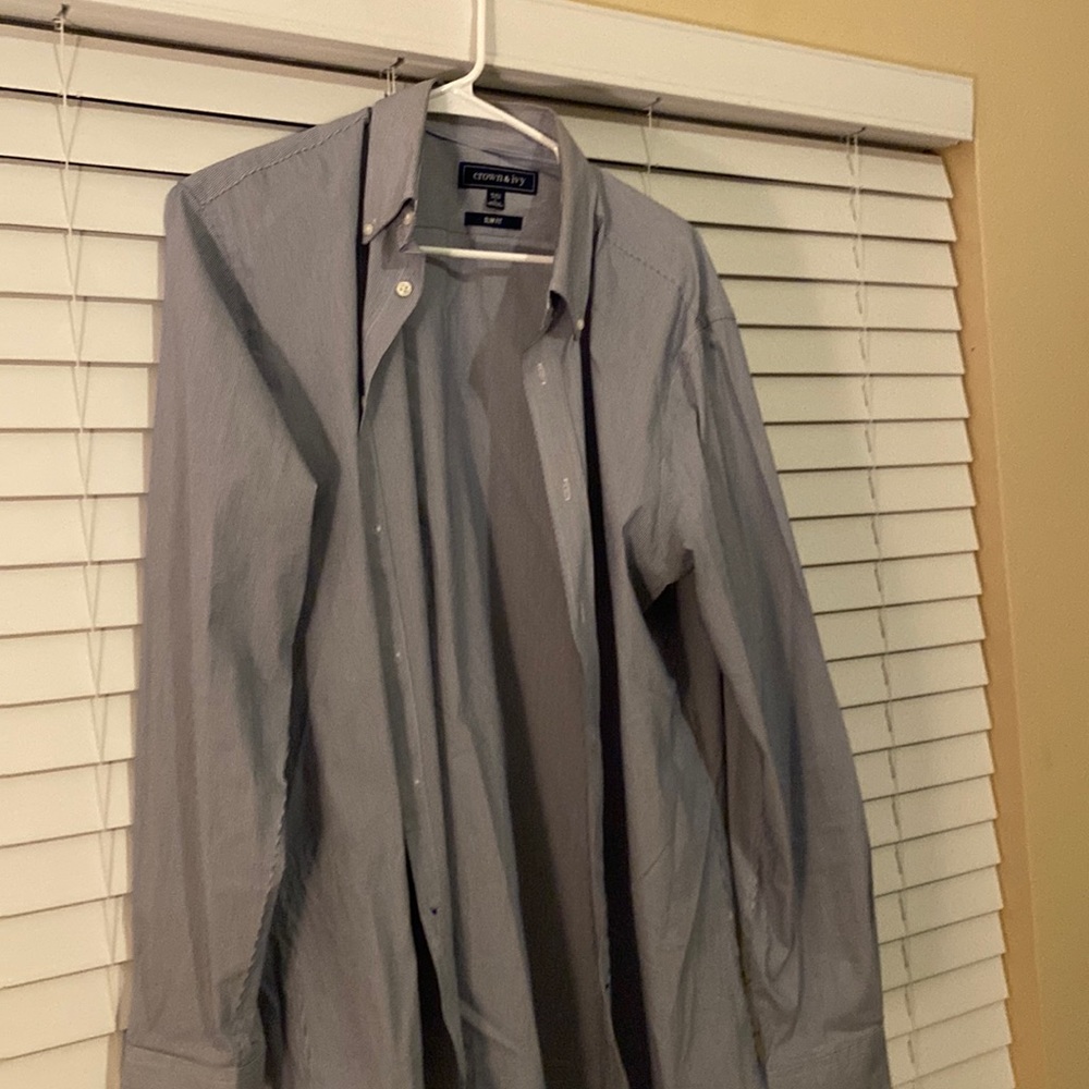 Crown and Ivy mens slim fit dress shirt